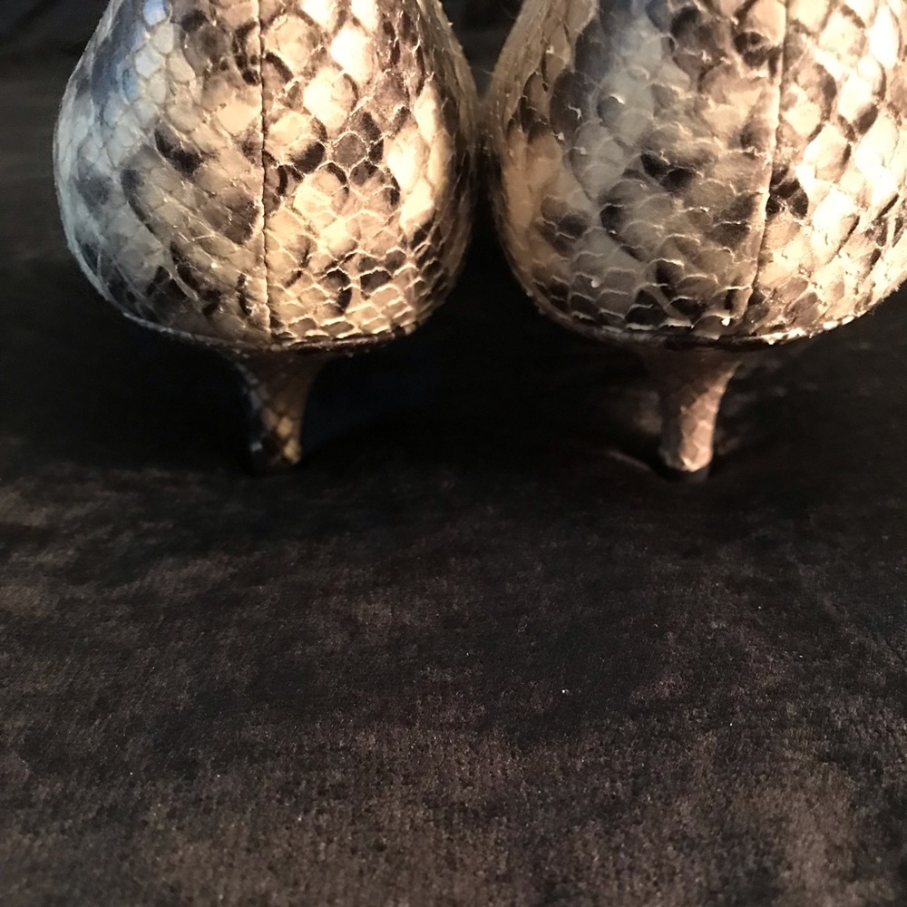 Tory Burch Kitten Heels - Picture 5 of 12